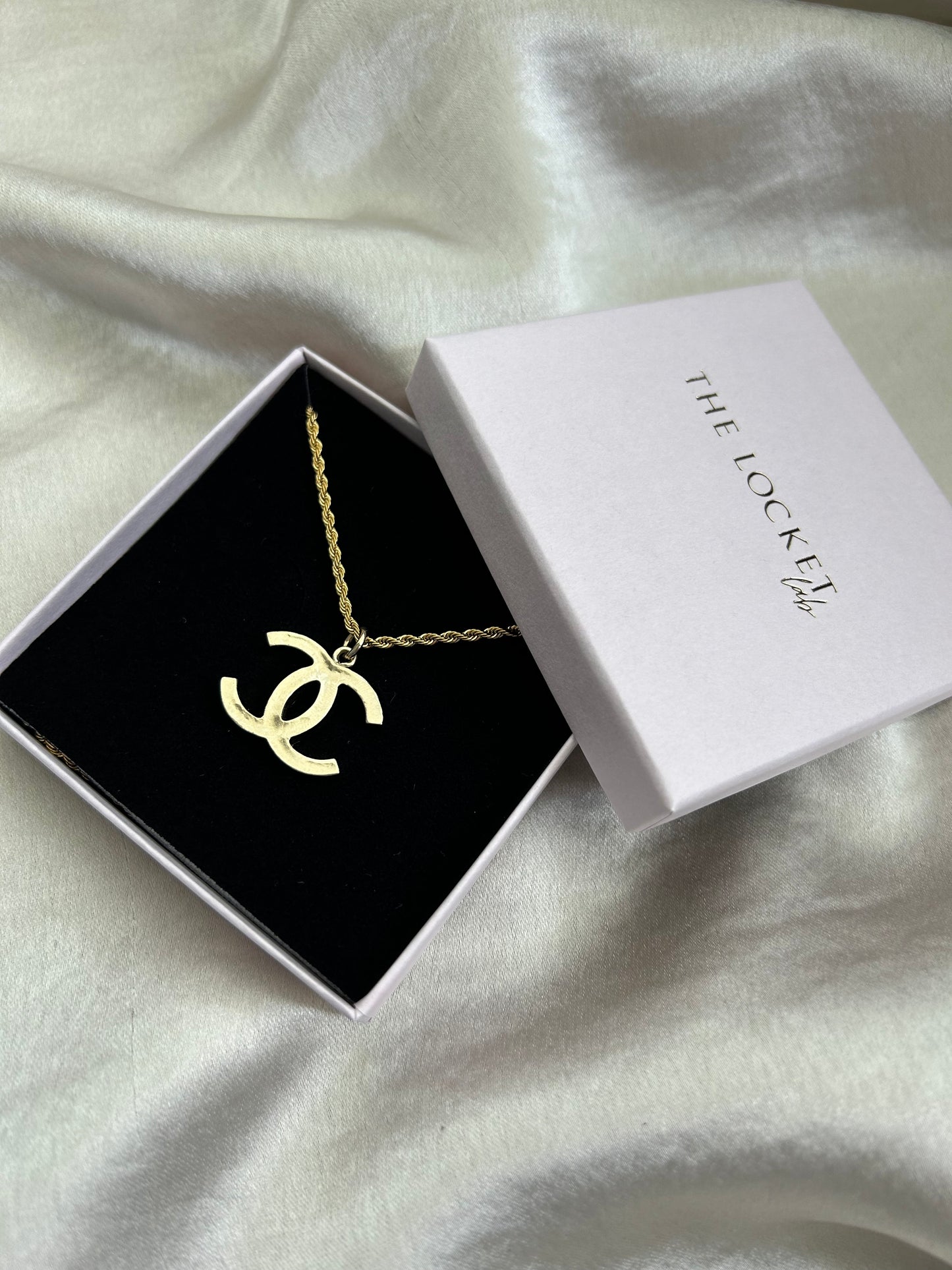 Chanel Classic. Reworked Gold CC Pendant Necklace 18 Inches