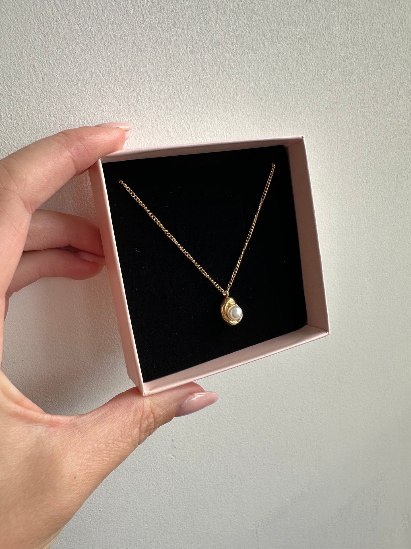 Ivy Waterproof Gold Plated Chain With Imitation Pearl Pendant