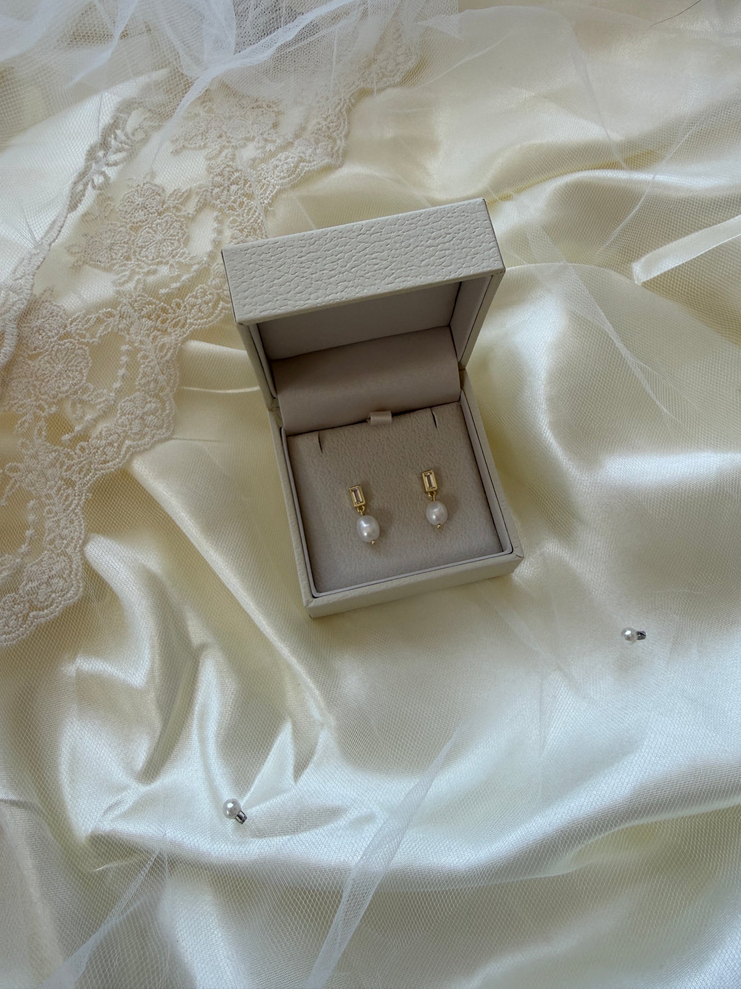 Emily Gold Bridal Earrings