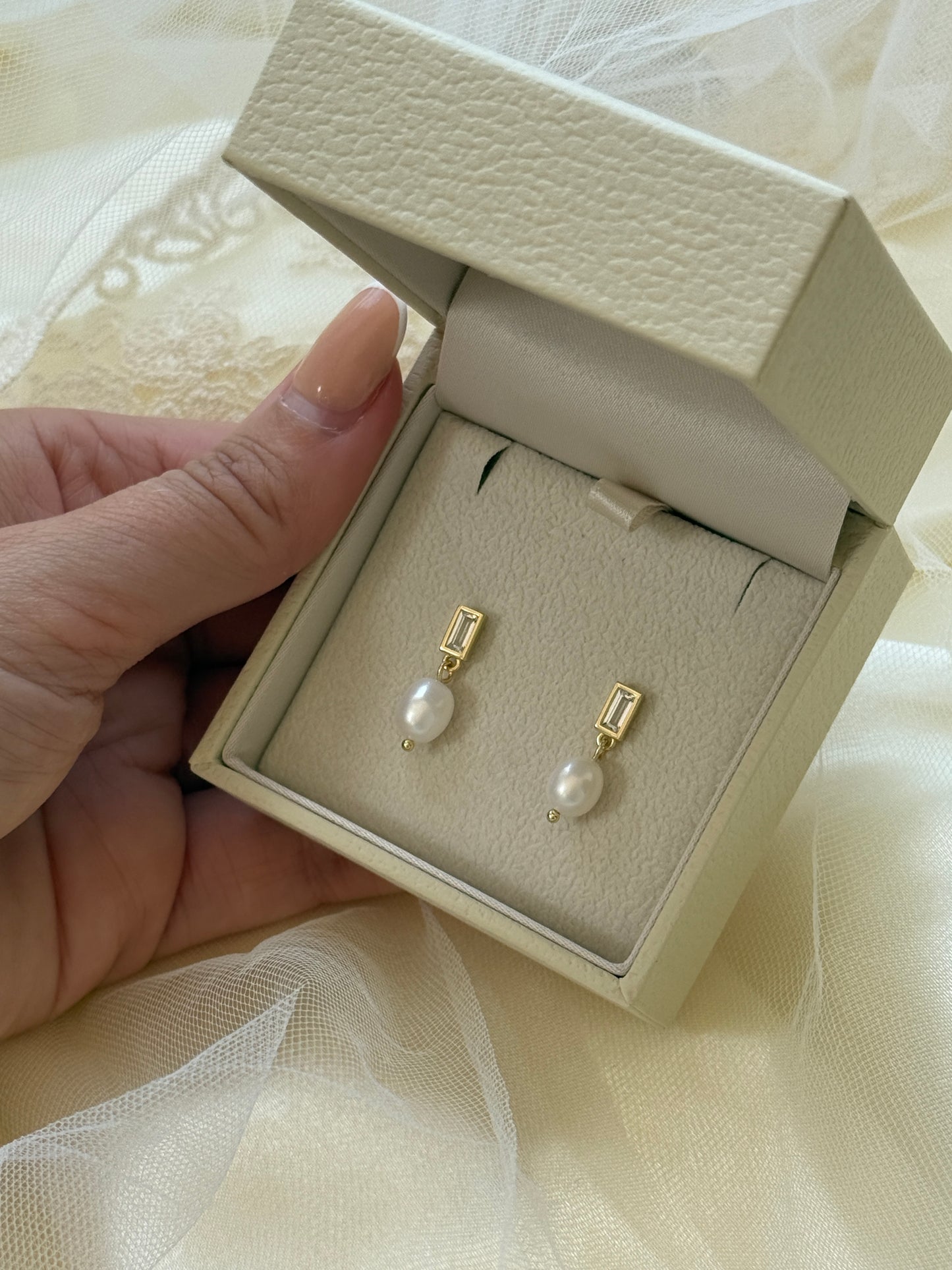 Emily Gold Bridal Earrings