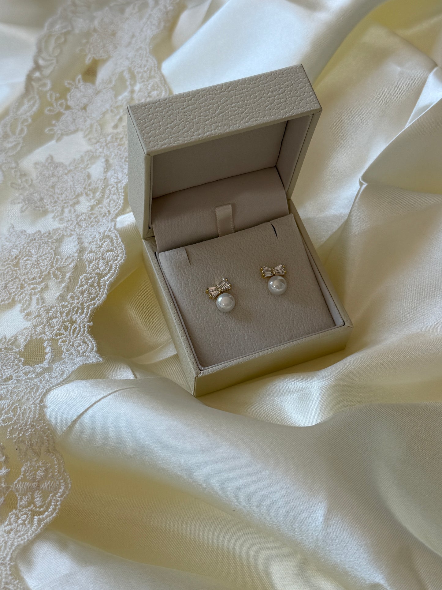 Bea Bridal Earrings