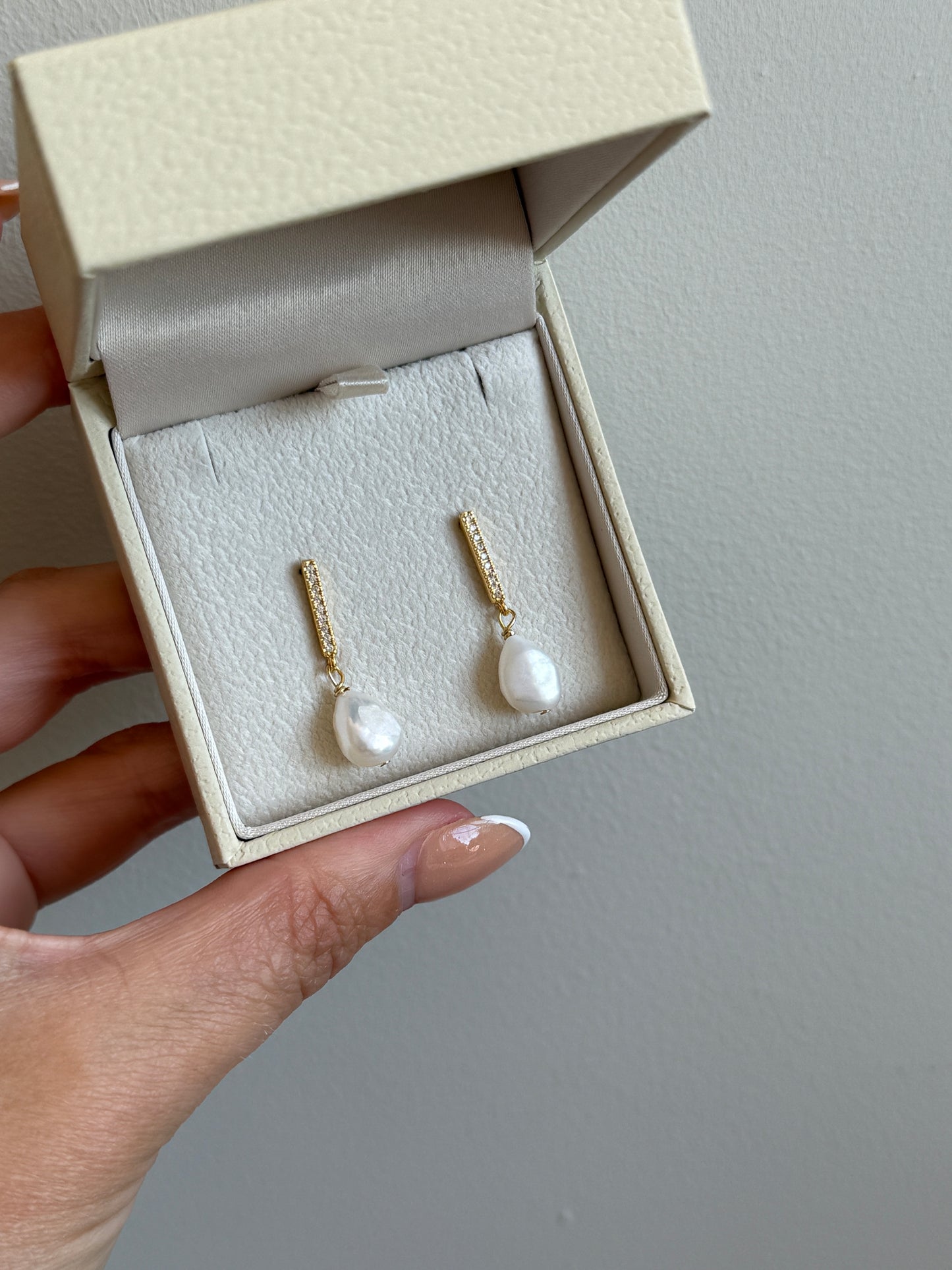 Lily Bridal Earrings