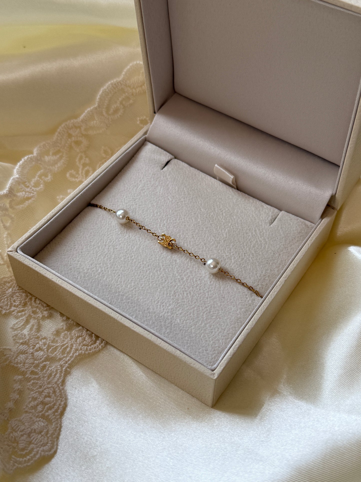 Authentic Reworked Mini Delicate Pearl Bracelet