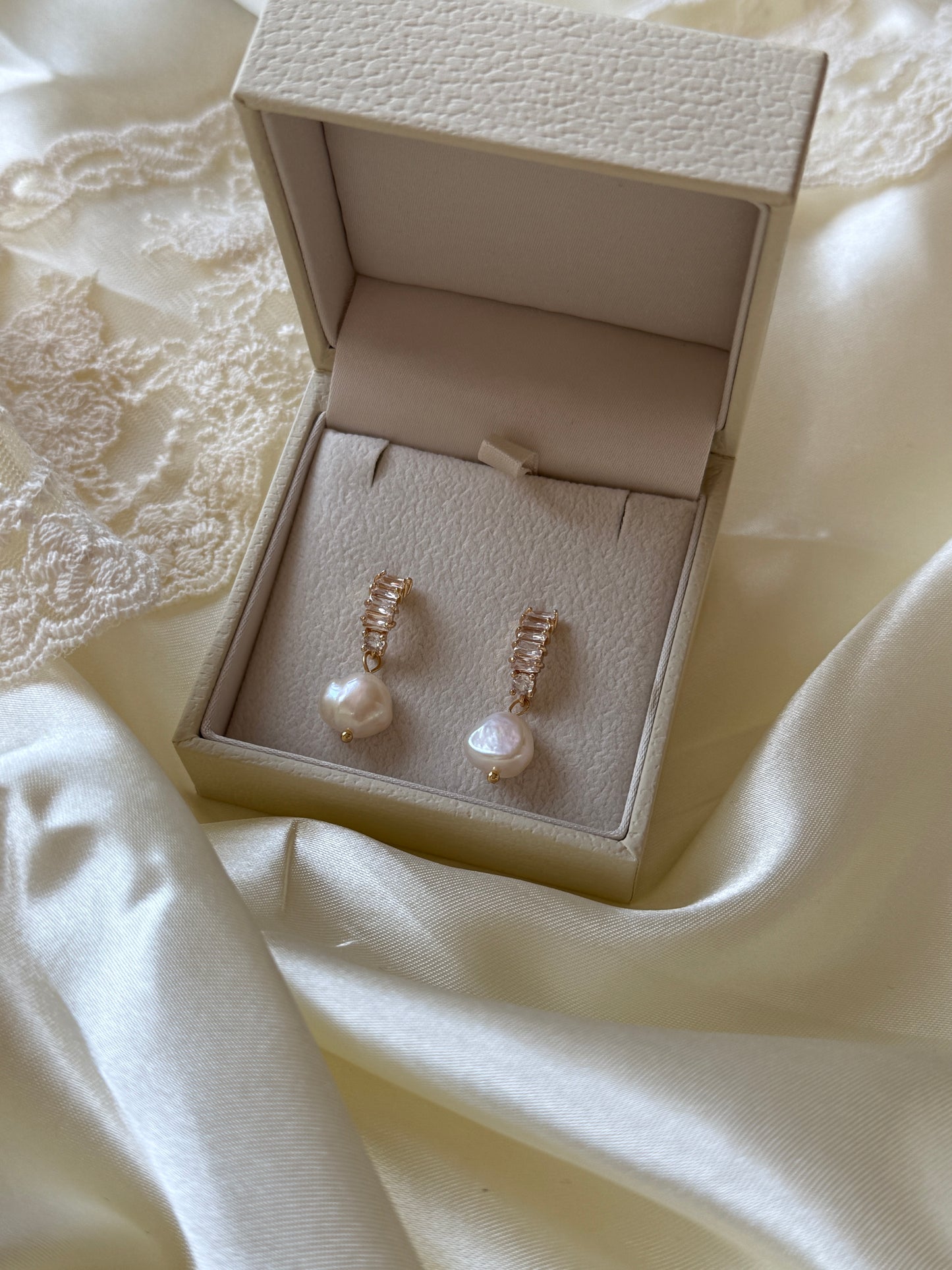 Bella Bridal Earrings