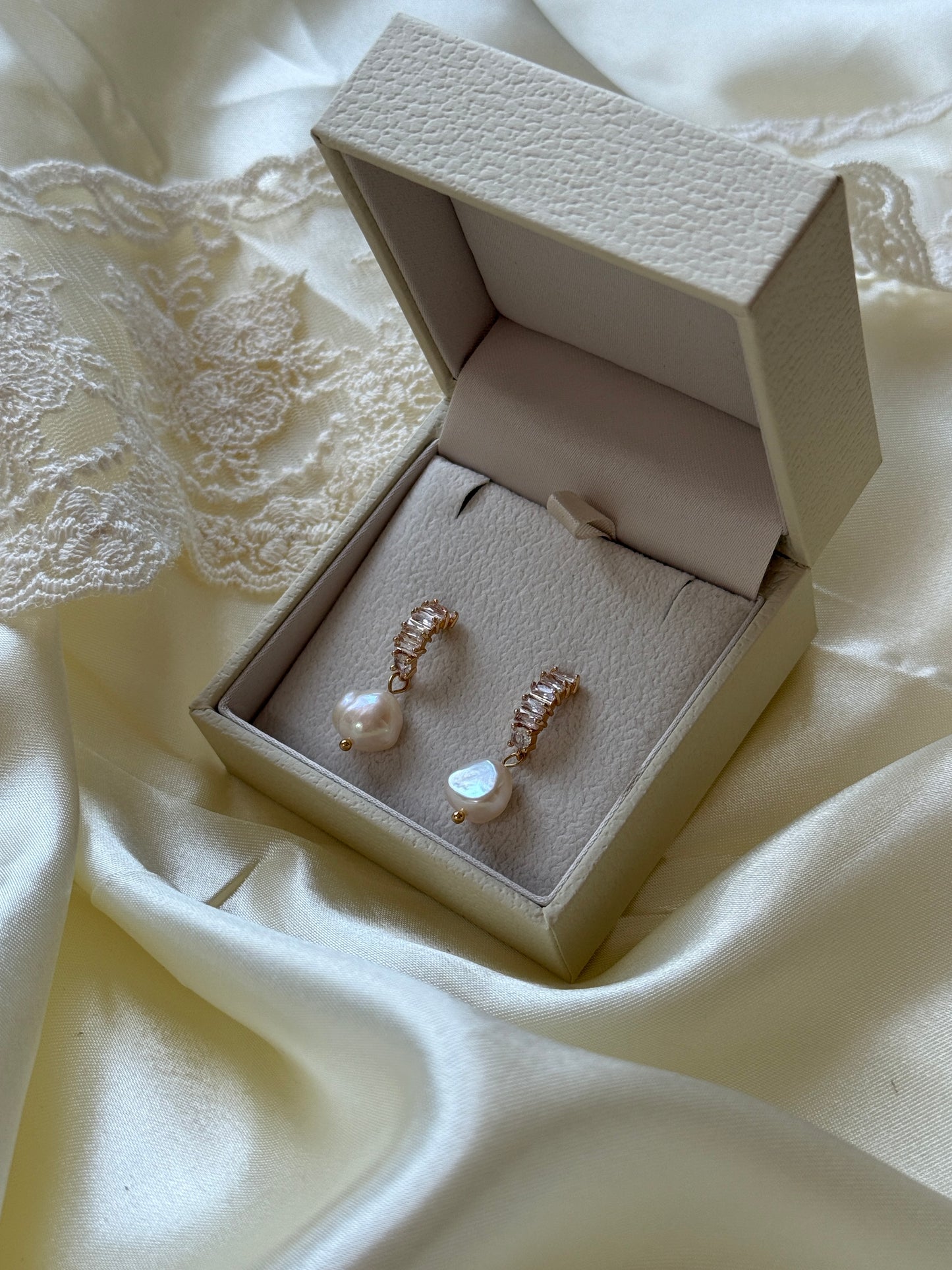Bella Bridal Earrings