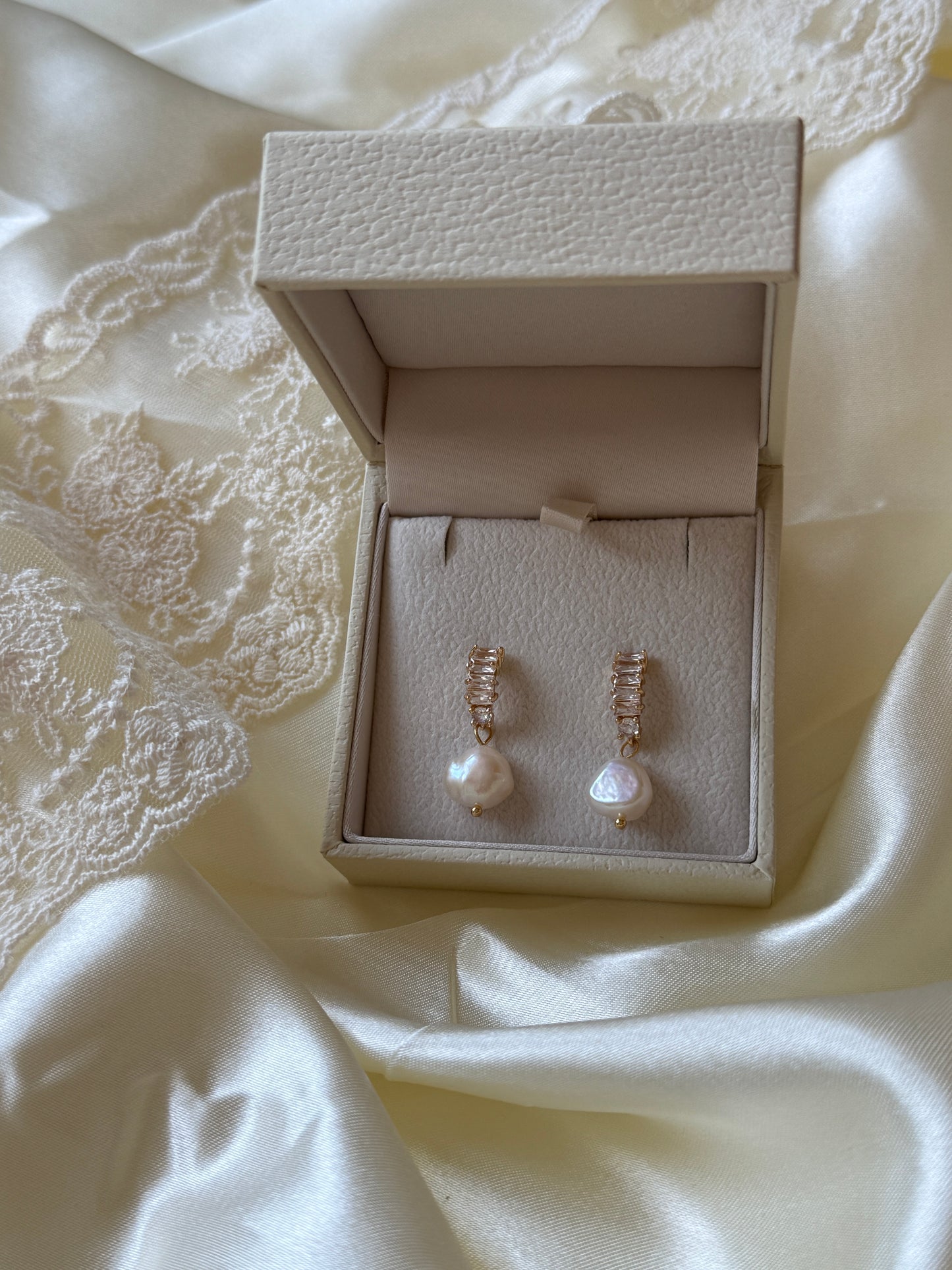 Bella Bridal Earrings