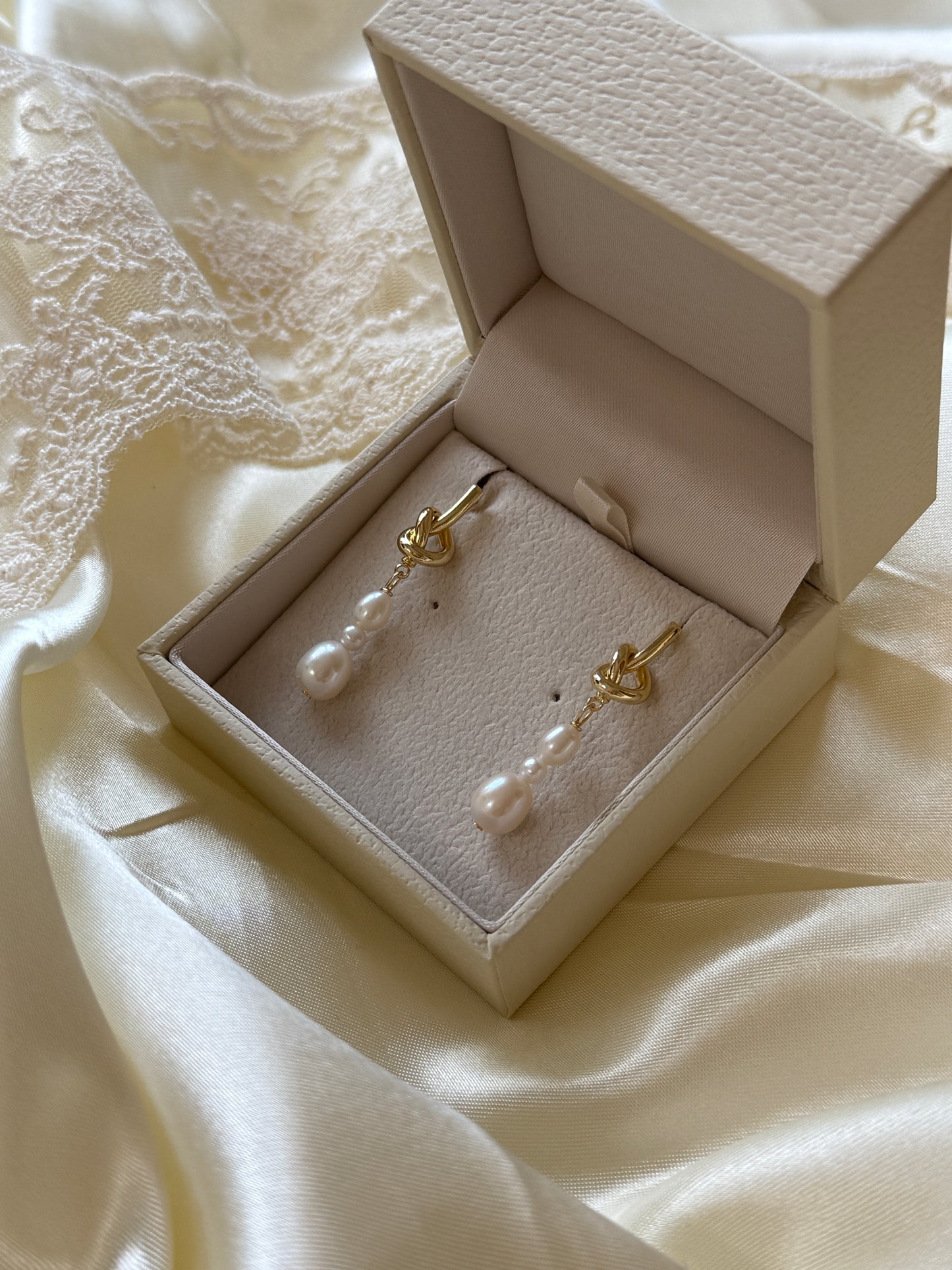 Iris Bridal Earrings