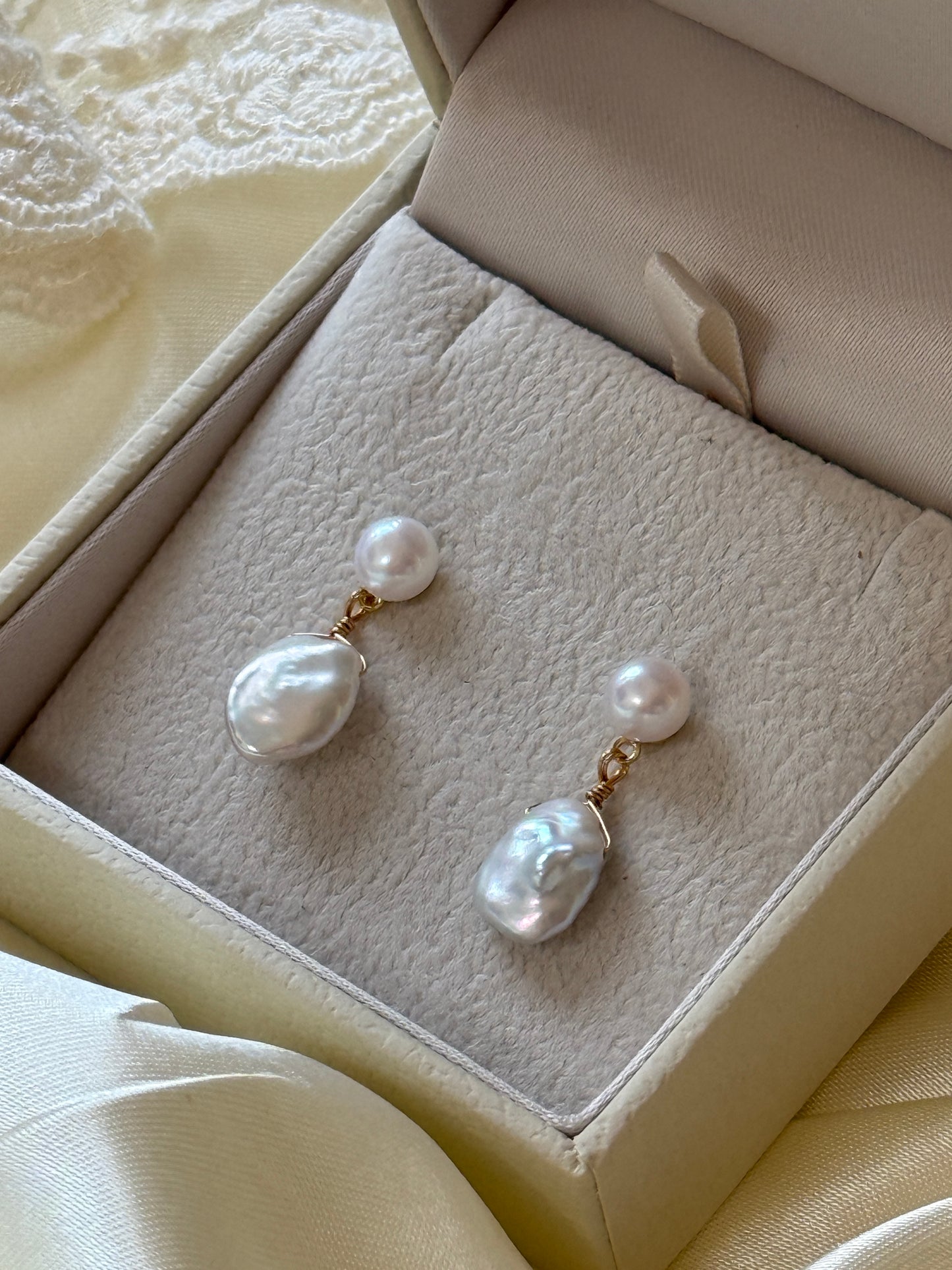 Lola Bridal Earrings