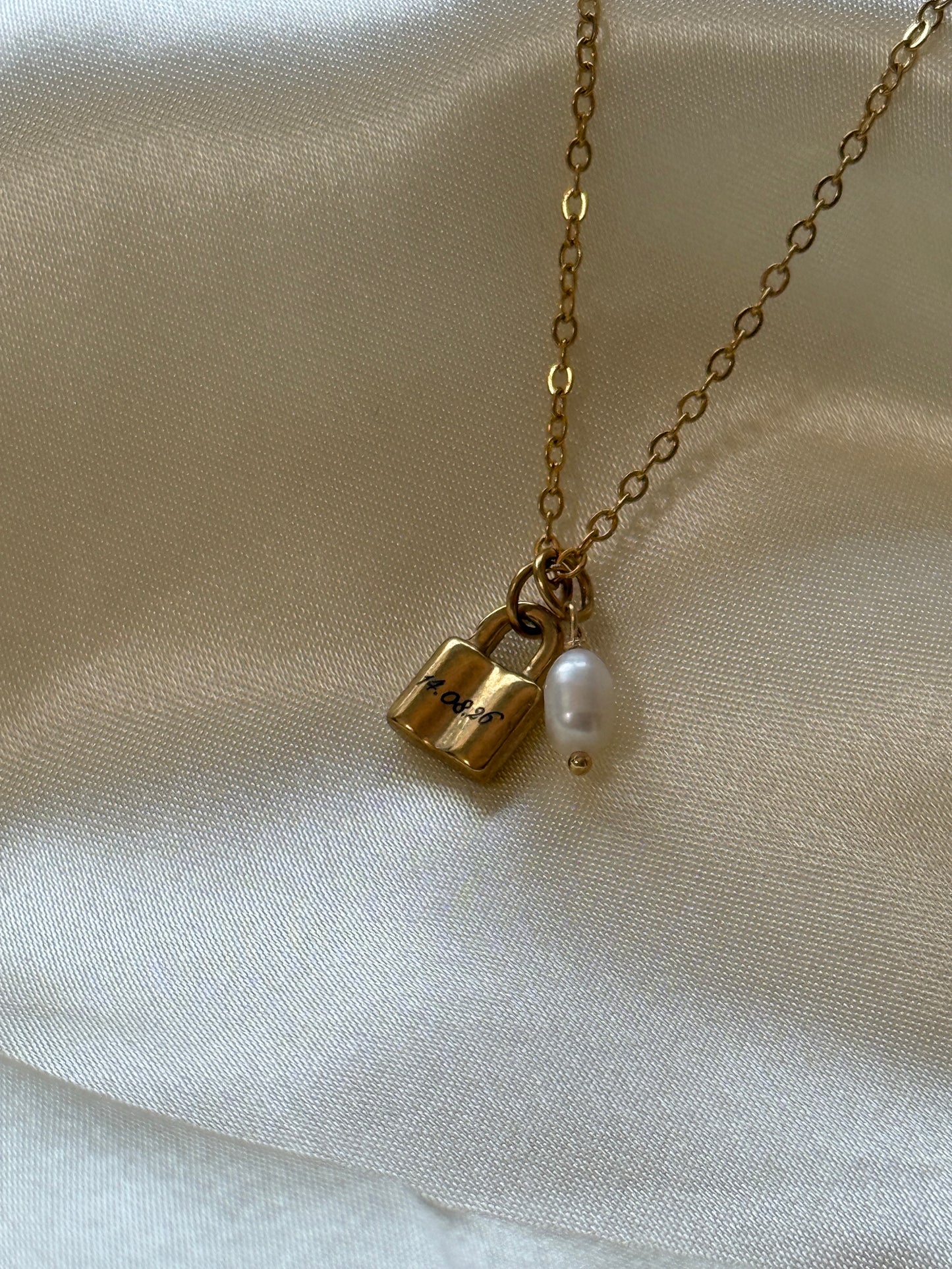 Personalised Pearl Locket Necklace