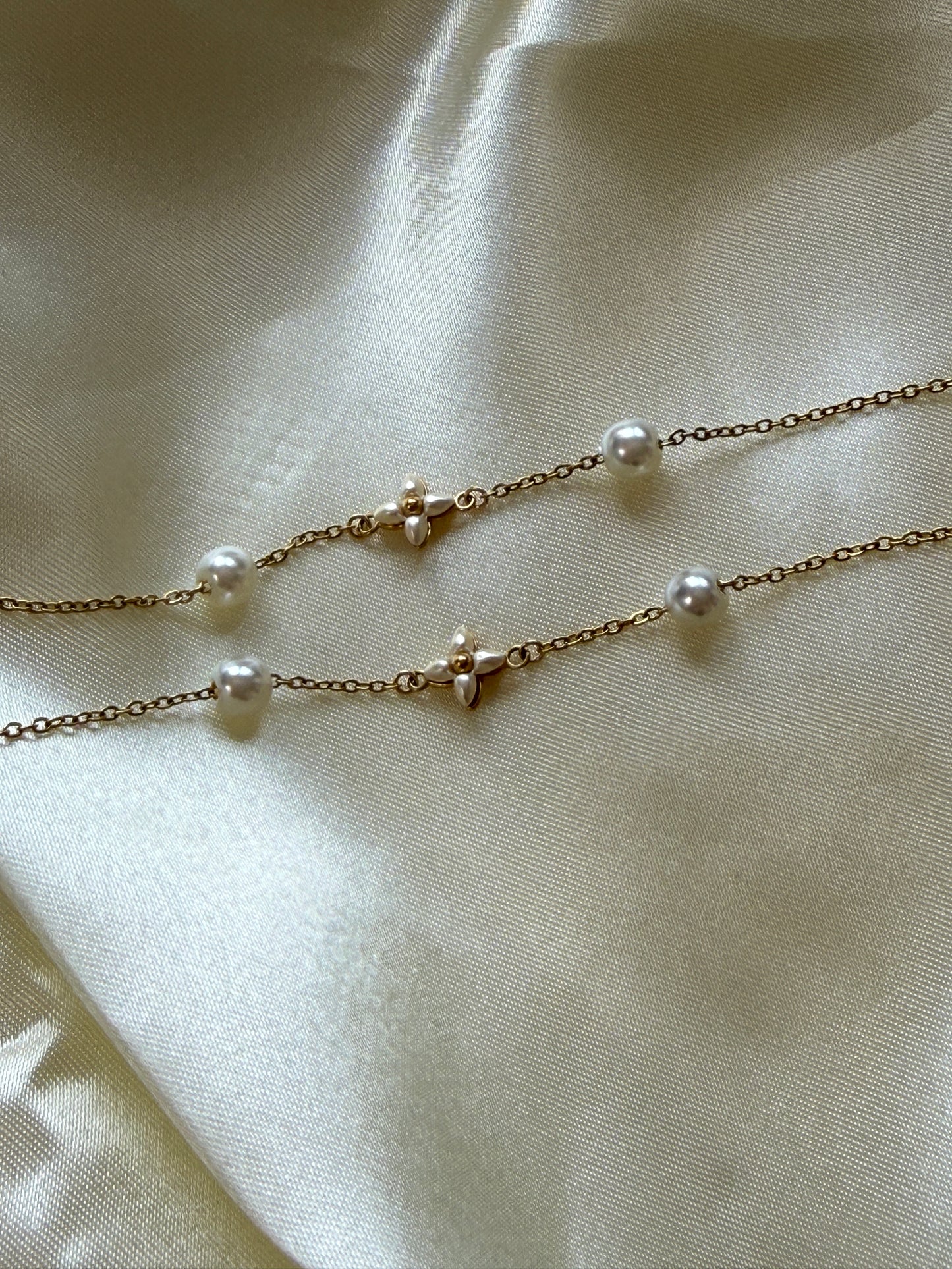 Authentic Reworked Mini Delicate Pearl Flower Bracelet
